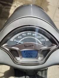 Maze Grey Vespa VXL 125 BS6