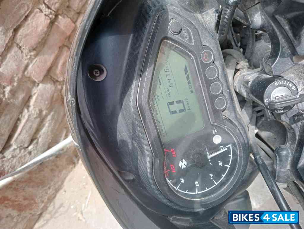 Bajaj Pulsar 125 Carbon Fibre Disc Split Seat