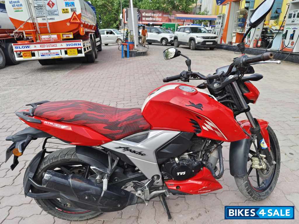 TVS Apache RTR 160 4V
