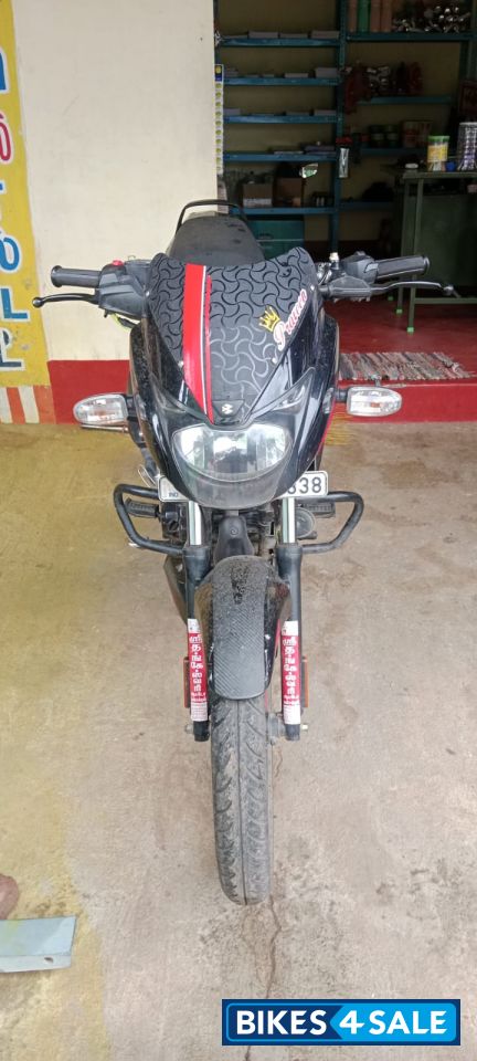 Black Bajaj Pulsar 125 Carbon Fibre Disc Single Seat