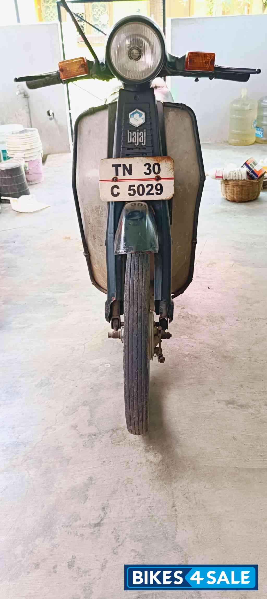 Bajaj M80