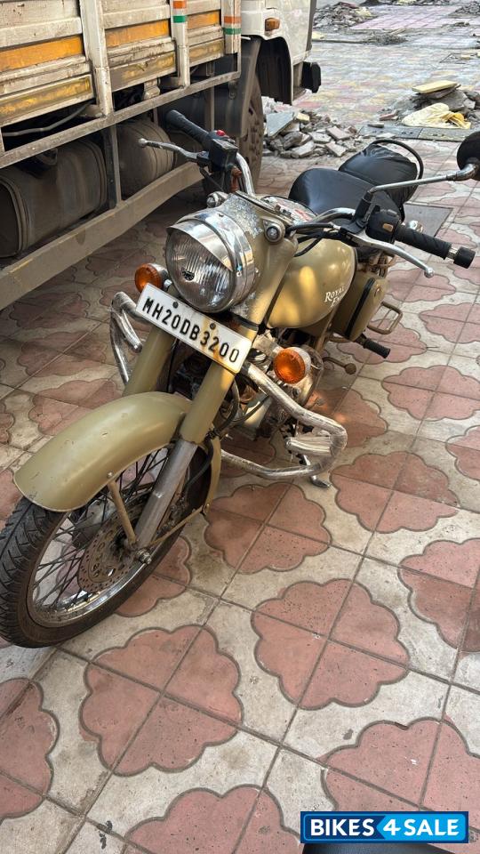 Royal Enfield Classic Desert Storm