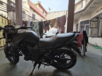 Black Yamaha FZ