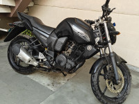 Black Yamaha FZ