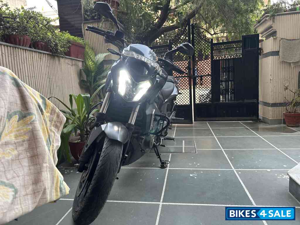 Bajaj Dominar 400