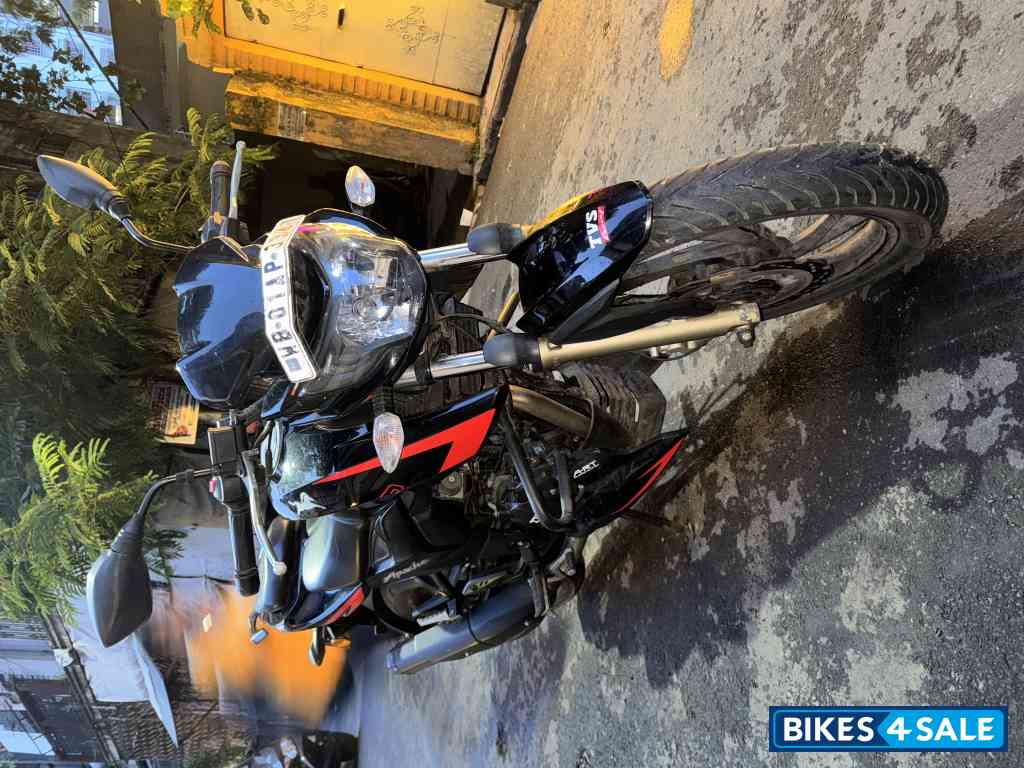 TVS Apache RTR 200 4V