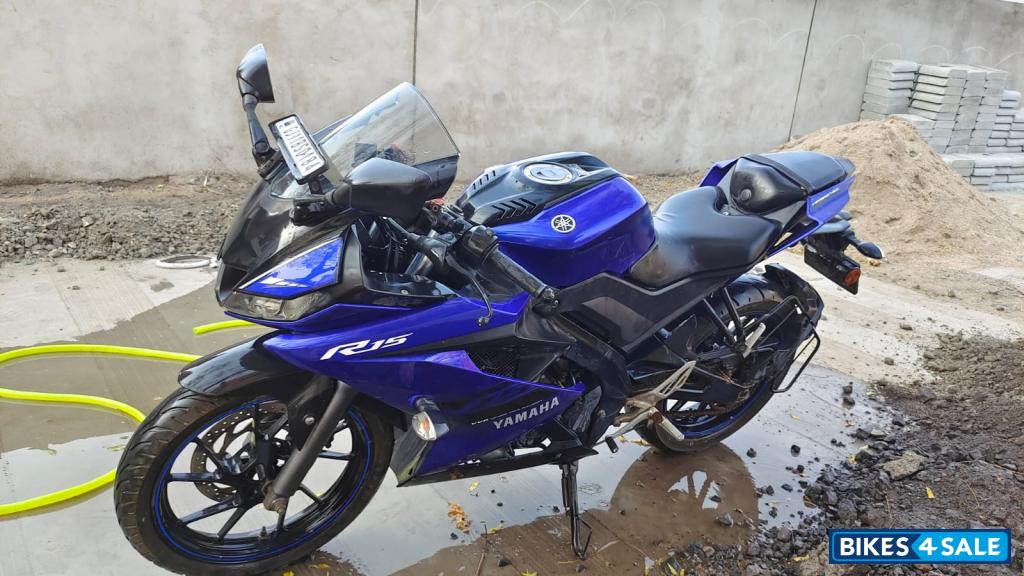 Deep Purplish Blue Yamaha YZF R15 V3