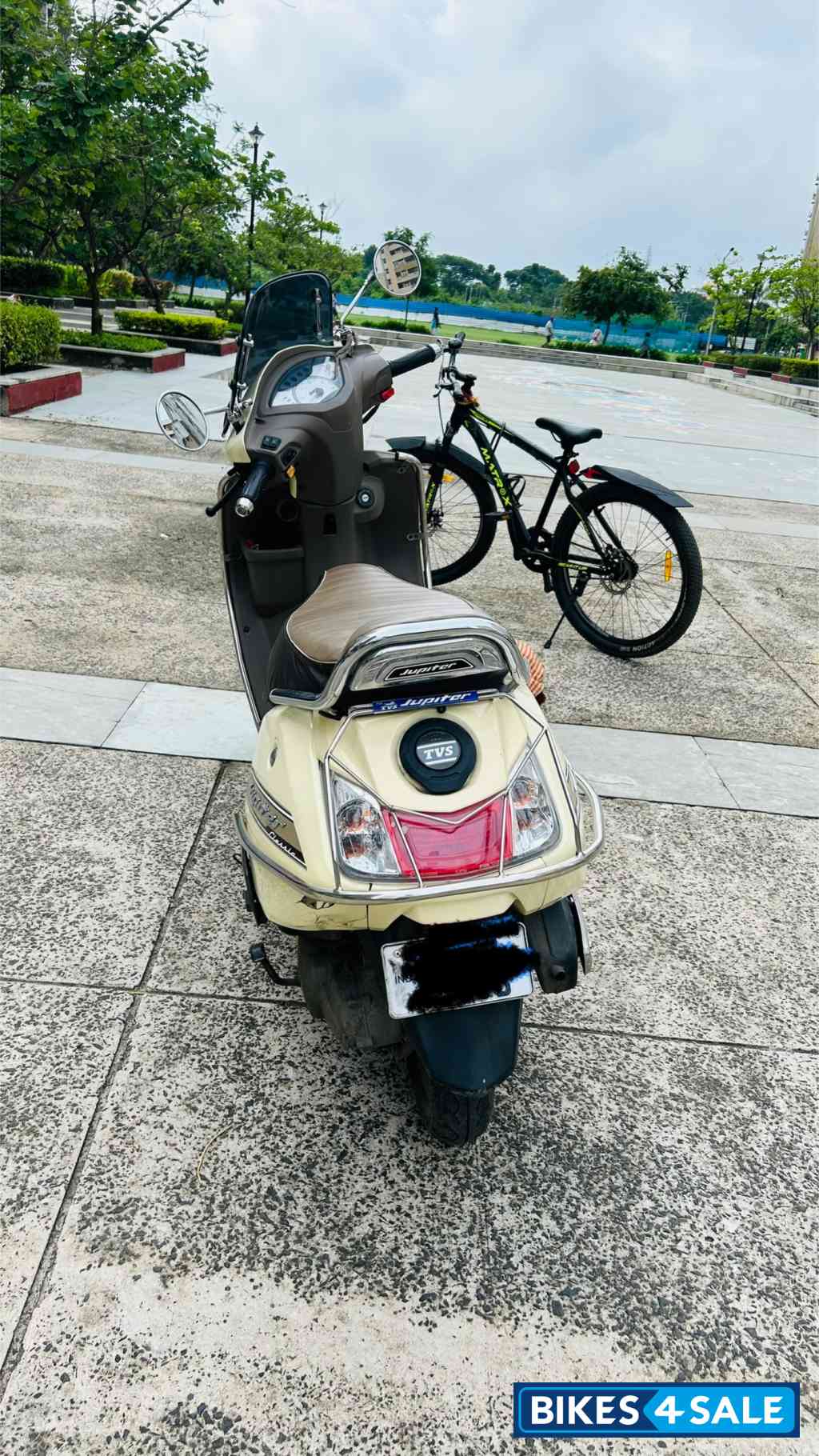 TVS Jupiter Classic BS6