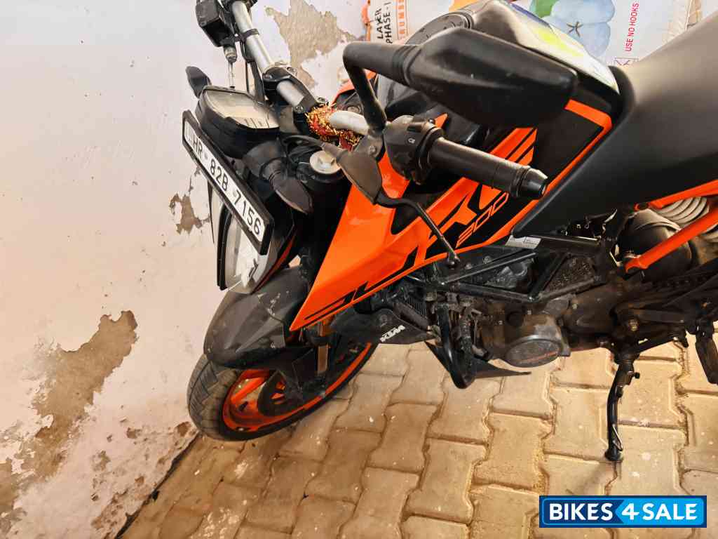 KTM Duke 200 ABS