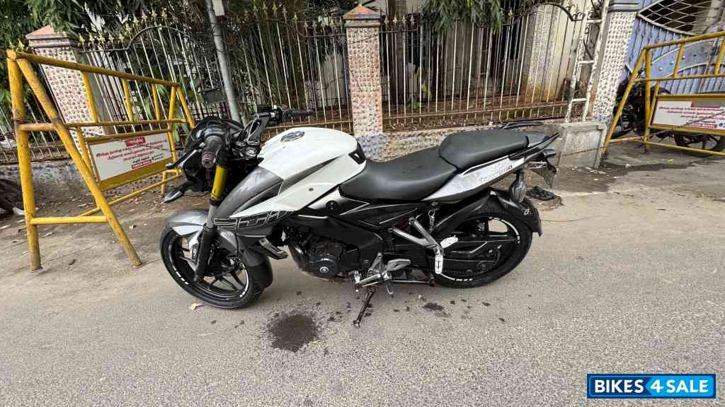 Bajaj Pulsar NS200