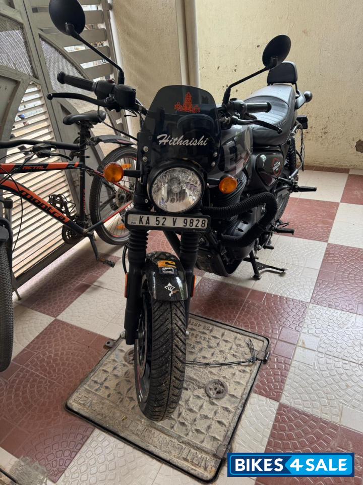 Royal Enfield Hunter 350 Metro
