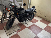 Royal Enfield Hunter 350 Metro