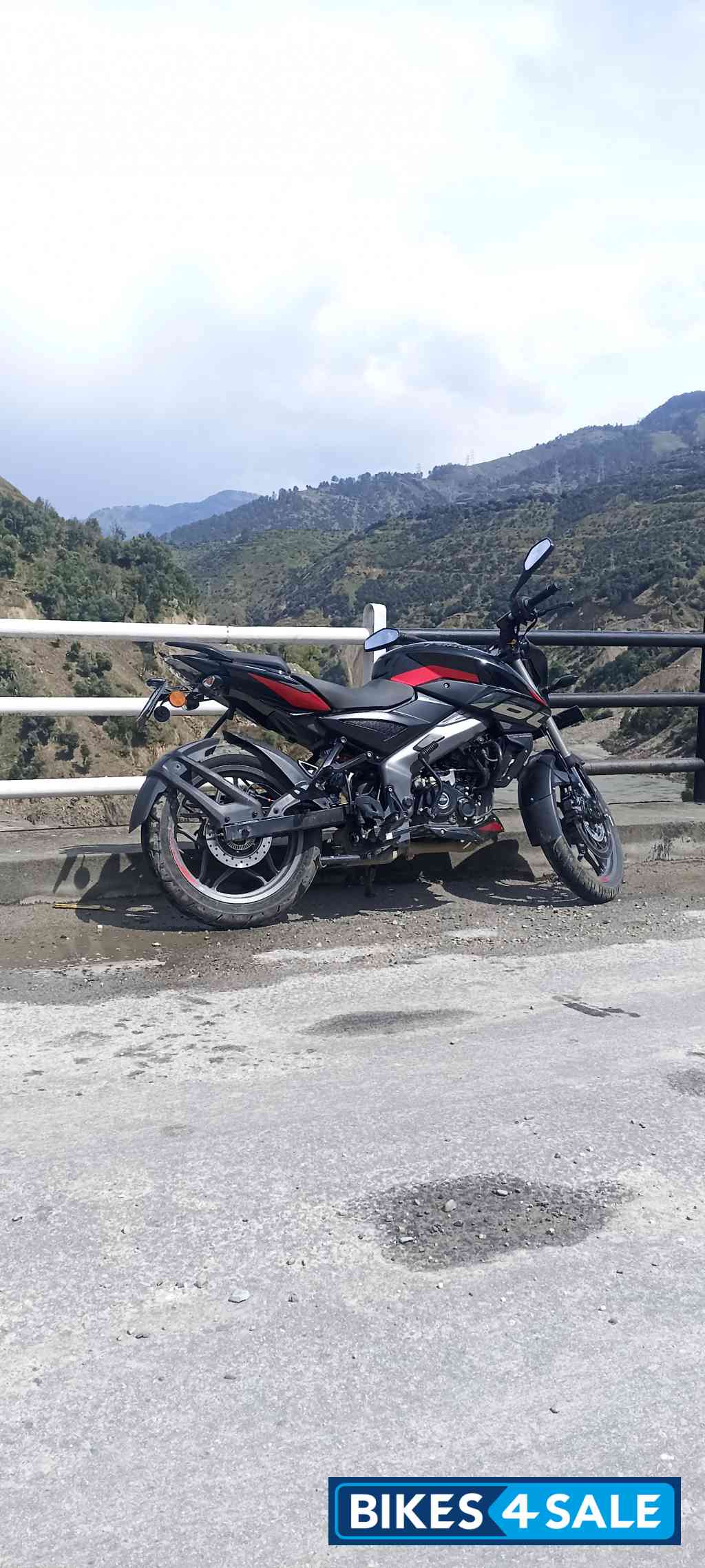 Bajaj Pulsar NS 160 BS6