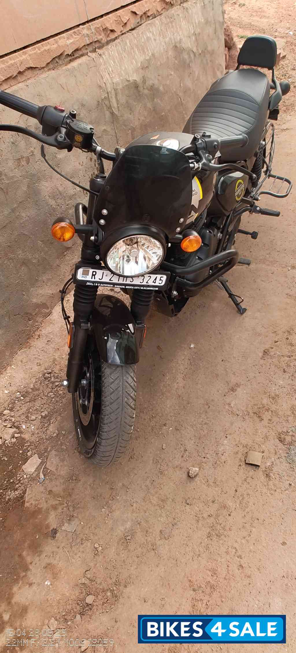 Royal Enfield Hunter 350 Metro