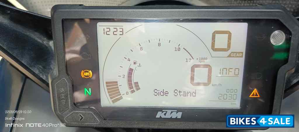 Blue KTM RC 200 2024