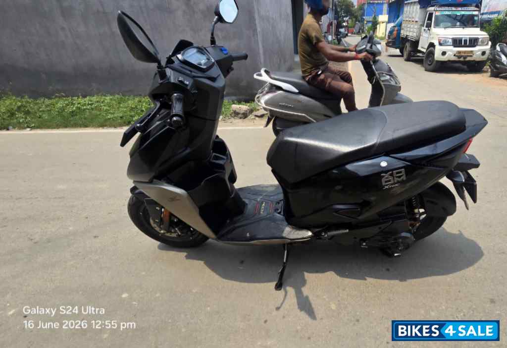 Black And Gray Hero Xoom ZX Black And Gray Hero Xoom ZX