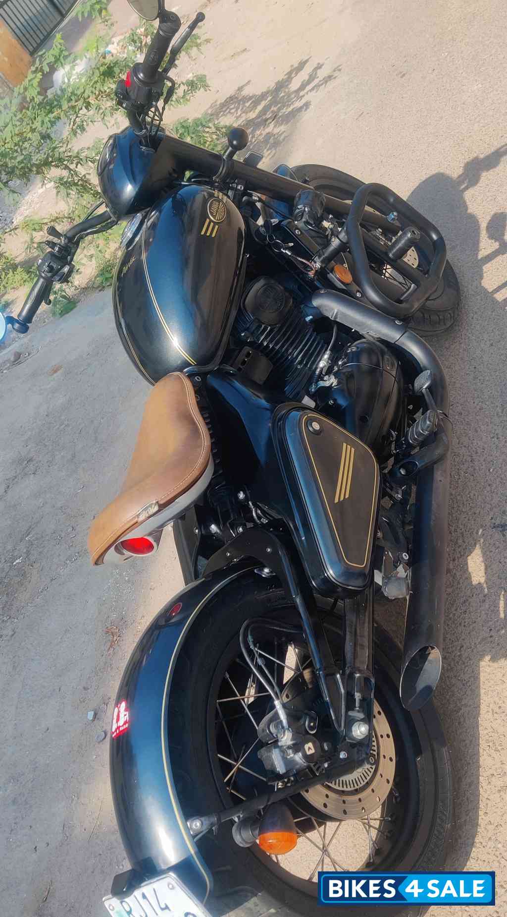 Matt Charcoal Grey Jawa Perak