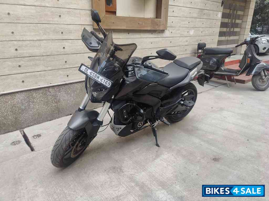 Black Bajaj Dominar 400 ABS BS6