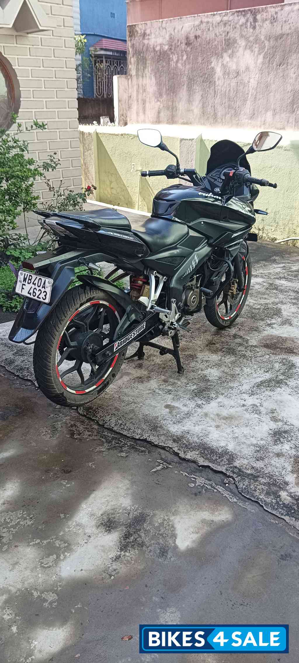 Black Bajaj Pulsar AS 150