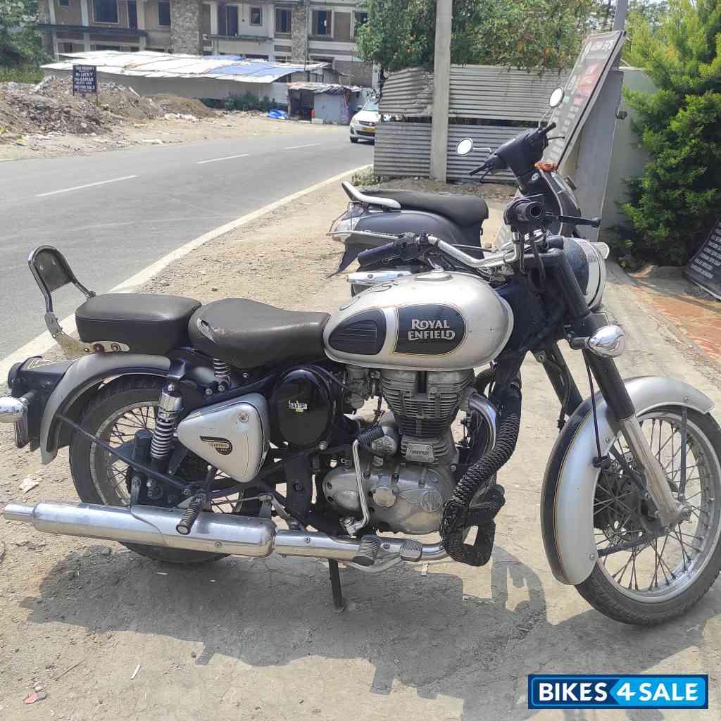 Silver Royal Enfield Classic 350
