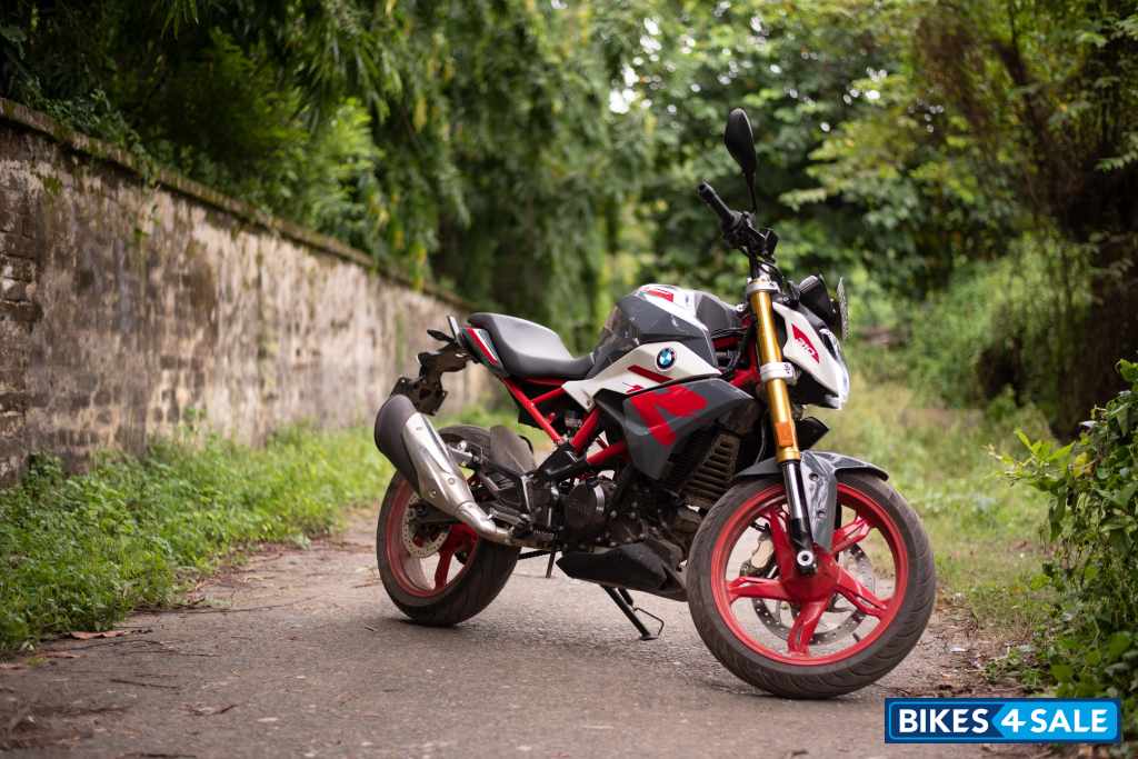 Limestone BMW G 310 R