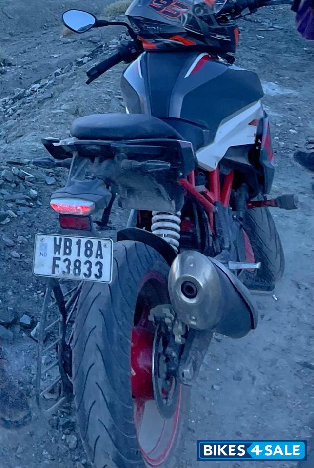 Limestone BMW G 310 R