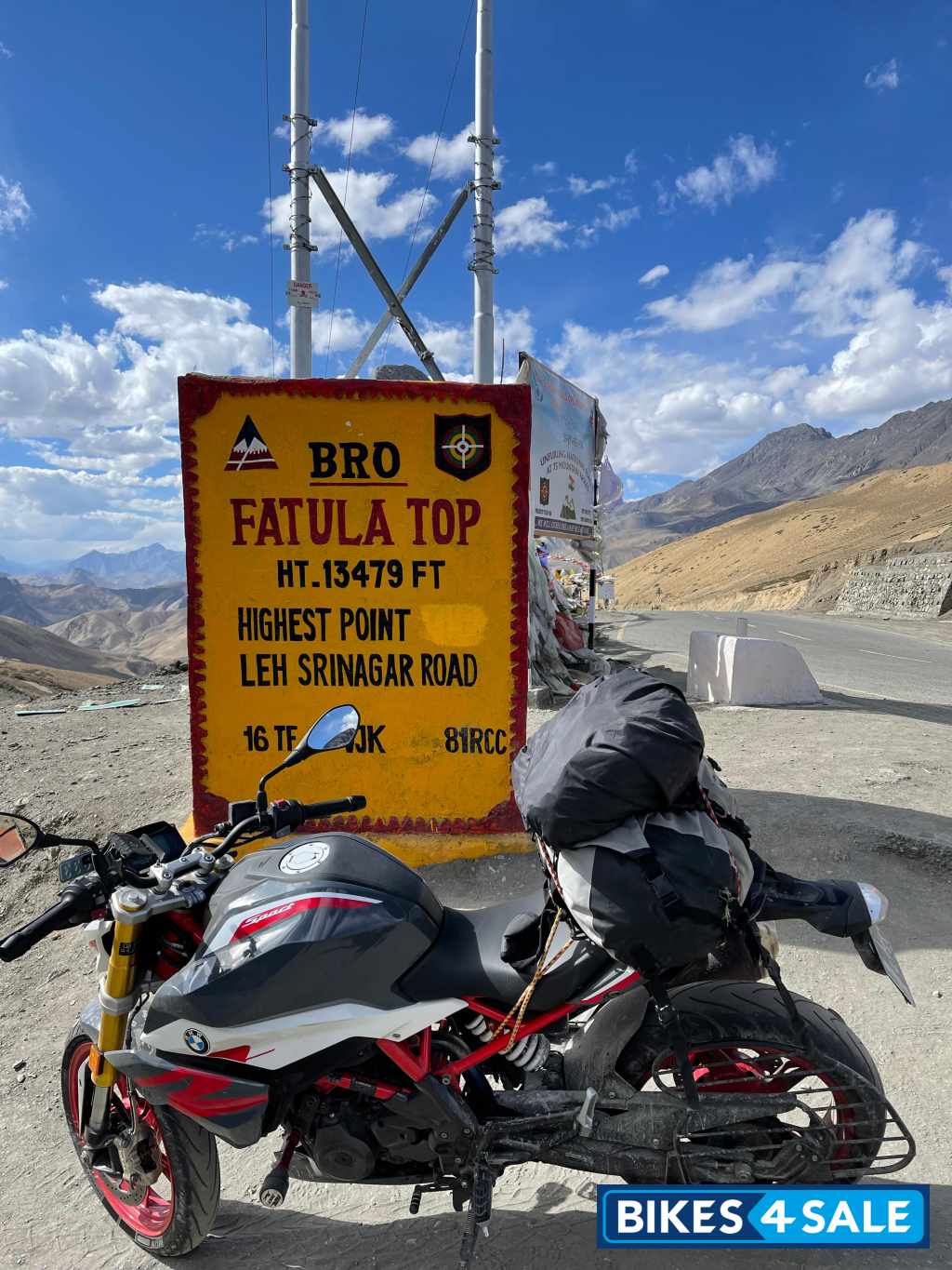 Limestone BMW G 310 R