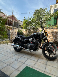 Royal Enfield Super Meteor 650