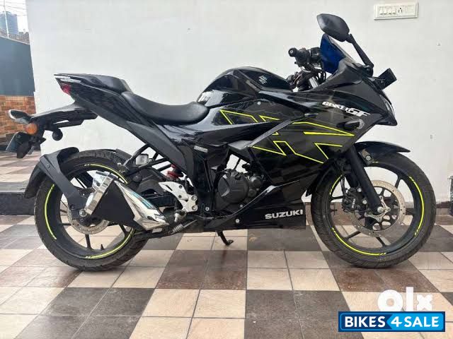 Suzuki Gixxer SF