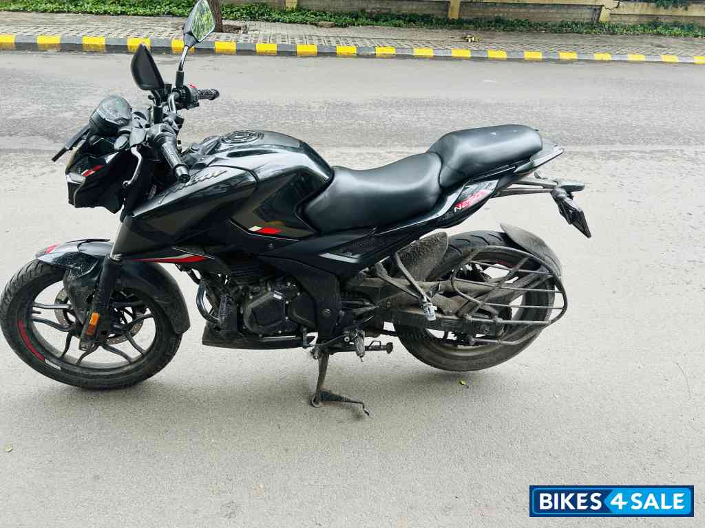 Bajaj Pulsar N250 Dual Channel ABS