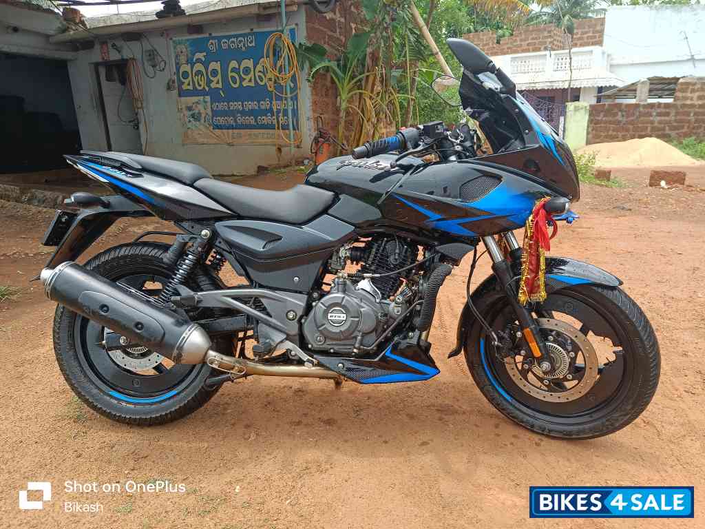 Ebony Blk Blue Dkl Bajaj Pulsar 220F