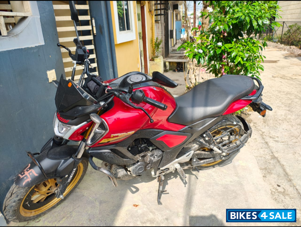 Red Yamaha FZ-S FI Ver 4.0 DLX