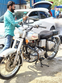 Silver Royal Enfield Classic 350