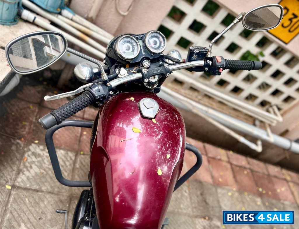 Red Benelli Imperiale 400