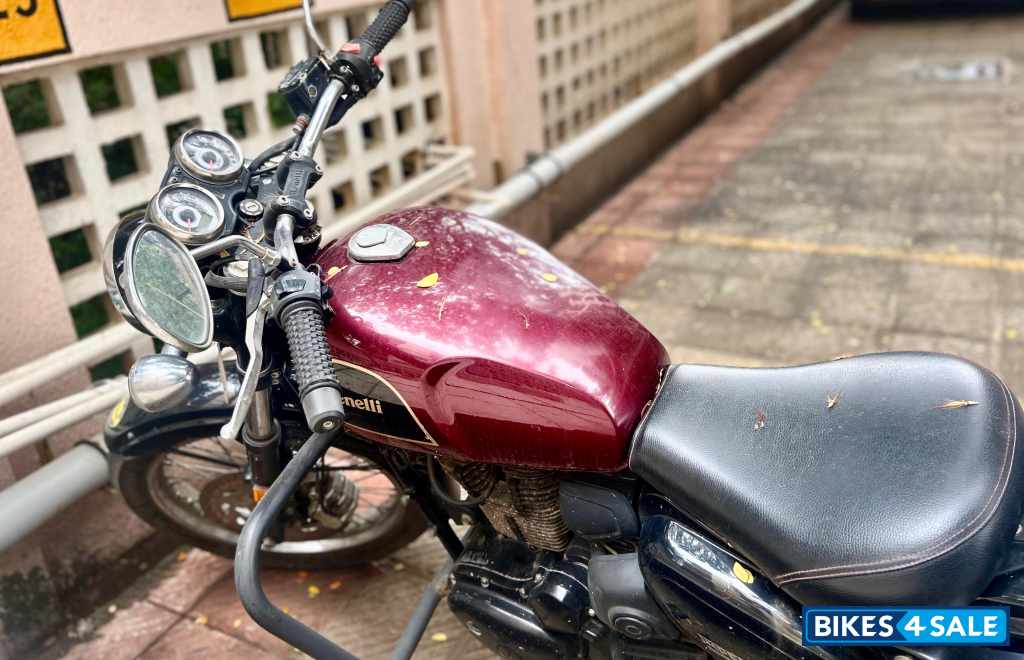 Red Benelli Imperiale 400