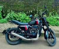 Black & Red Yezdi Scrambler Dual Tone