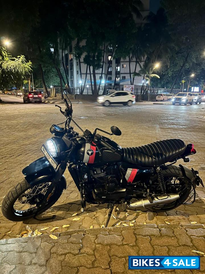 Black & Red Yezdi Scrambler Dual Tone