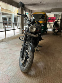 Bajaj Avenger 220 DTS-i