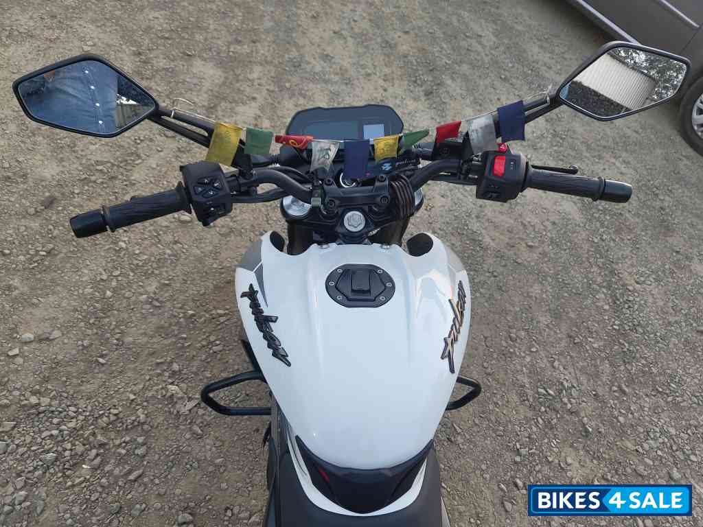 White Bajaj Pulsar NS400Z