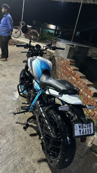 Royal Enfield Guerrilla 450 Flash