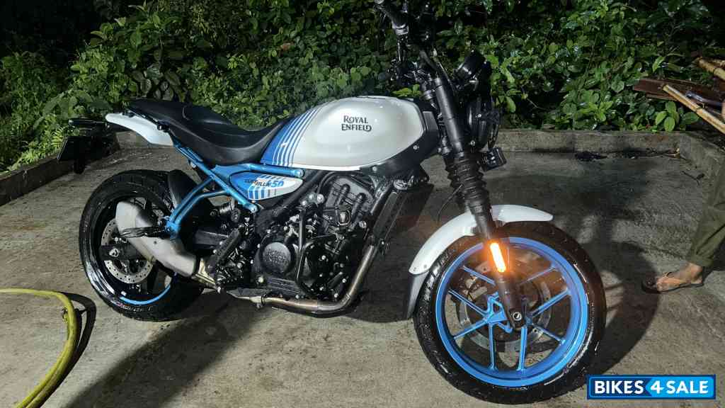 Royal Enfield Guerrilla 450 Flash