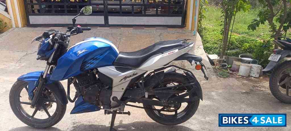 TVS Apache RTR 160 4V
