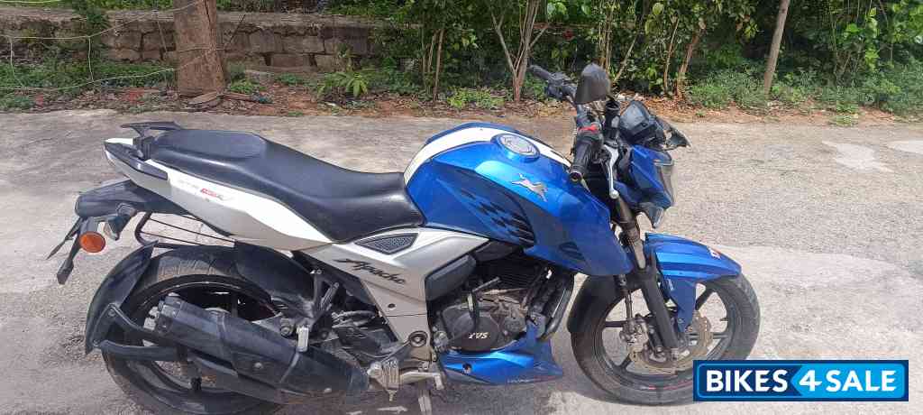 TVS Apache RTR 160 4V TVS Apache RTR 160 4V