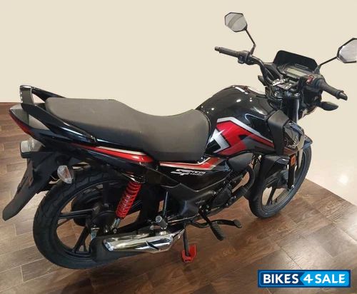 Red And Black Honda SP125