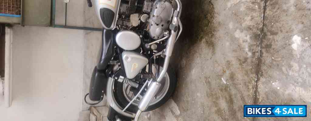 Royal Enfield Classic 350