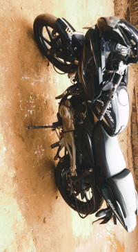 Black Bajaj Pulsar 220F