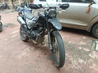 Black Hero Xpulse 200 4V