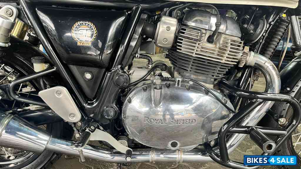 Ice Queen White Royal Enfield Continental GT 650