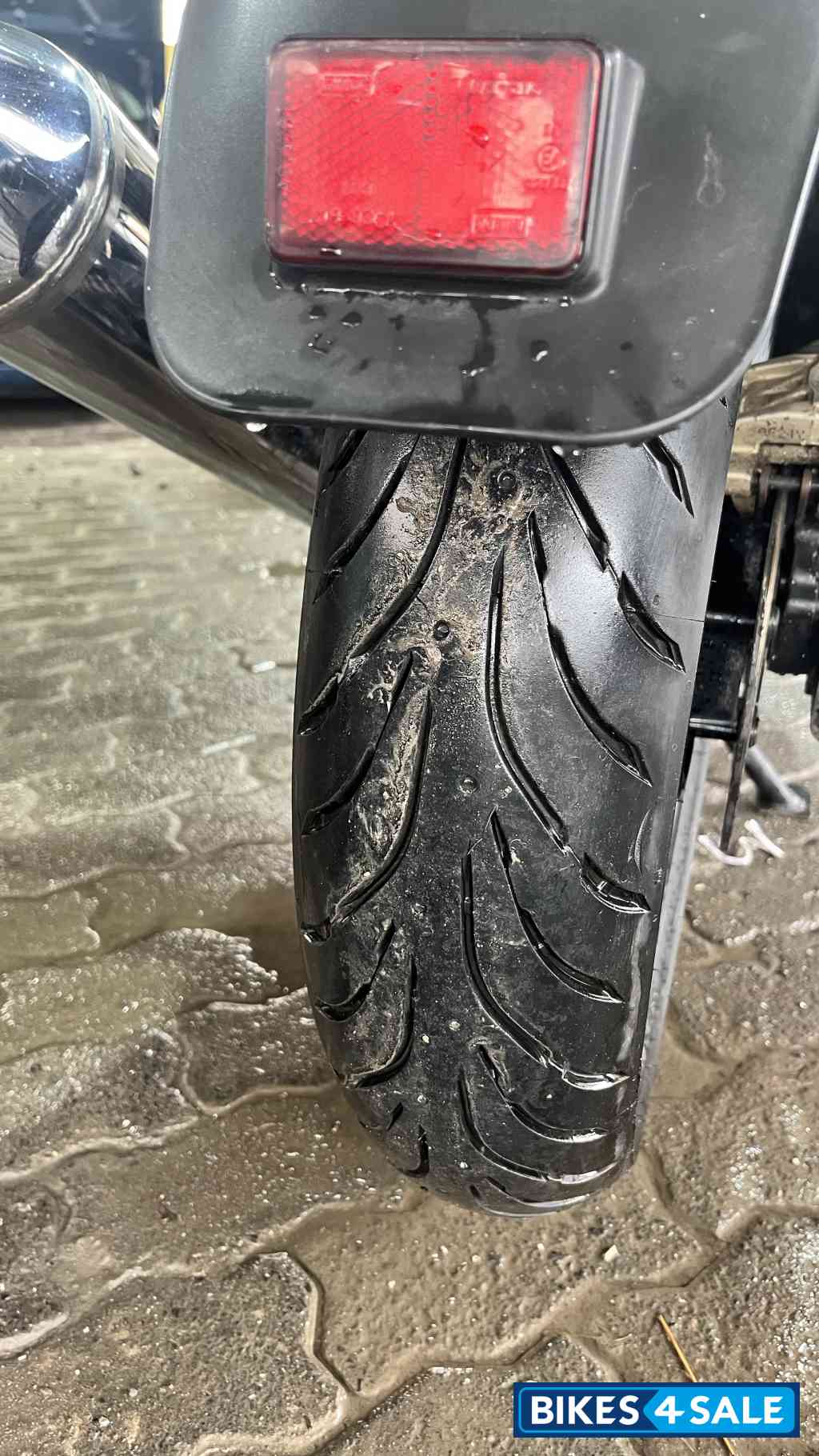 Ice Queen White Royal Enfield Continental GT 650