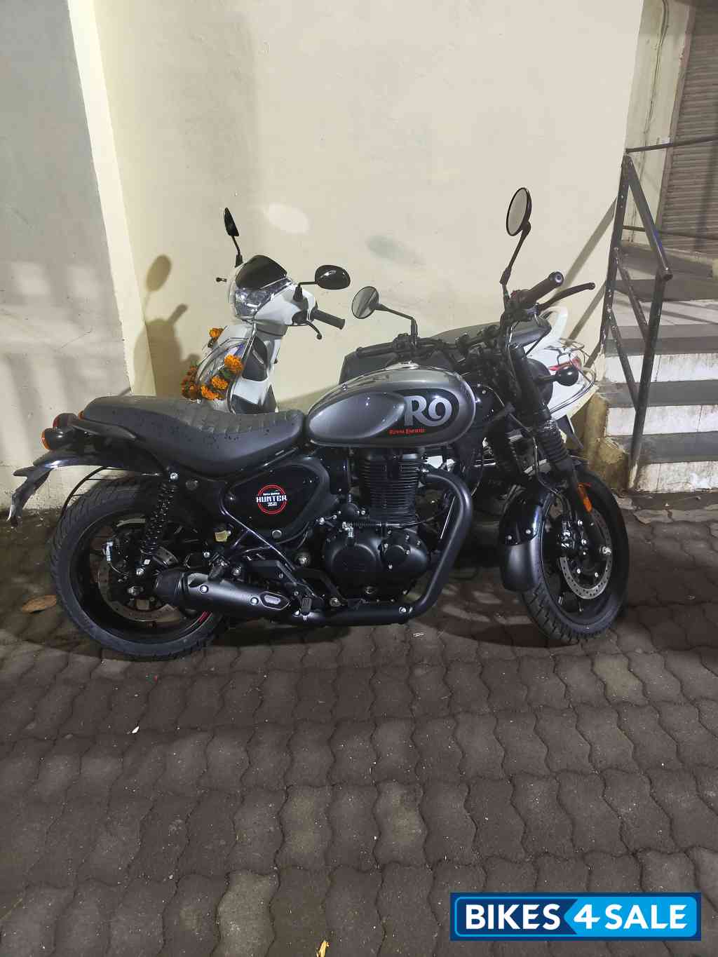 Royal Enfield Hunter 350 Retro